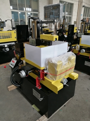 Super Economica Macchina di taglio del filo CNC Dk7732 con servizio post-vendita