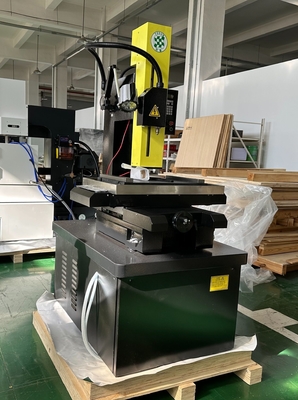 Macchina di perforazione per piccoli fori economica a CNC EDM 703SA