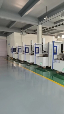 Multi-Assi CNC EDM Perforazione di piccoli fori Sjd706 Utilizzo avanzato del processo di perforazione del metallo