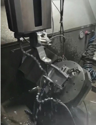 Multi-Assi CNC EDM Perforazione di piccoli fori Sjd706 Utilizzo avanzato del processo di perforazione del metallo