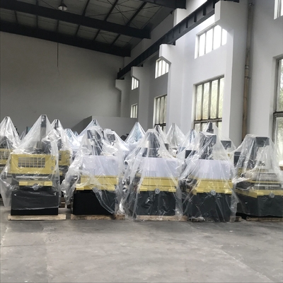 Macchina per la perforazione EDM a piccolo foro a controllo numerico CNC ad asse Z Sjd703A