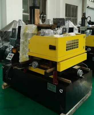 S250 Macchina di taglio del filo a scarica elettrica CNC Precisione di lavorazione e spedizione