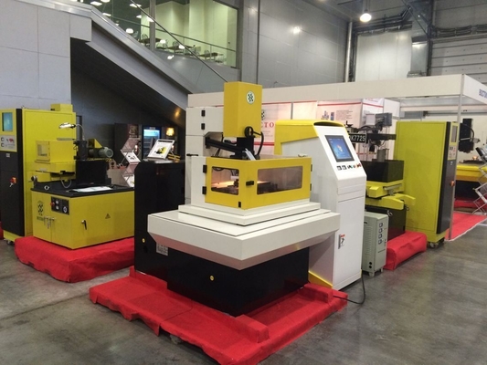 ZNC EDM macchina per affondare a fusoliera EDM350