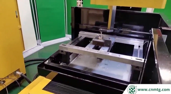 Prezzo di fabbrica Servo Motor CNC Taglio del filo EDM Macchina A500