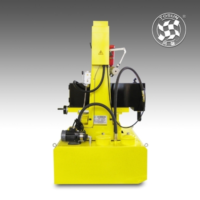 Z Axis Servo Motor Spark Erosion Die Sinker Machine EDM450 con tempo di consegna stimato