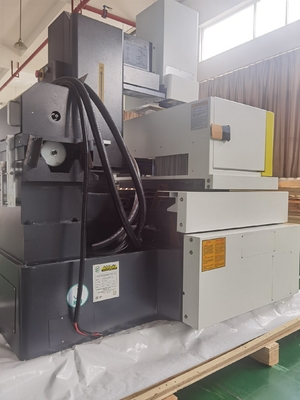 Macchina CNC per il taglio di filo a scintilla D320c con servomotore e scarica elettrica