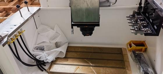 Macchina EDM a specchiatura CNC tipo RAM EDM1260h per elaborazione ad alta precisione