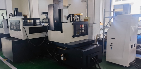 DK77120C Servomotore EDM di taglio del filo di molibdeno con taglio a 60 gradi