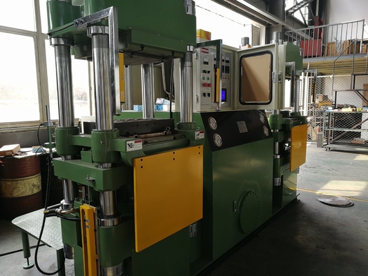 Richiesta personalizzata Doppia stazione Hydraulic Hot Heat Press Machine Sj646 Personalizzazione