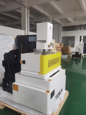 Macchina di taglio elettromagnetico a scarica elettrica a scintilla D320c