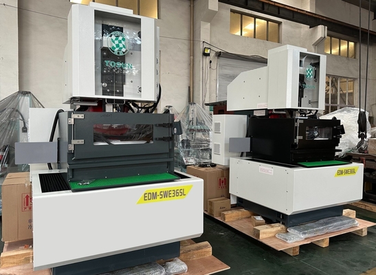 Precisione immersione CNC macchina filo di ottone taglio EDM Swe85SL