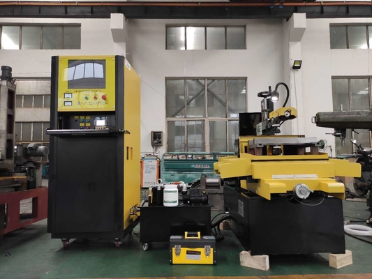 CNC Spark Erosion Wire Cut EDM Dk7735 per taglio ad alta precisione