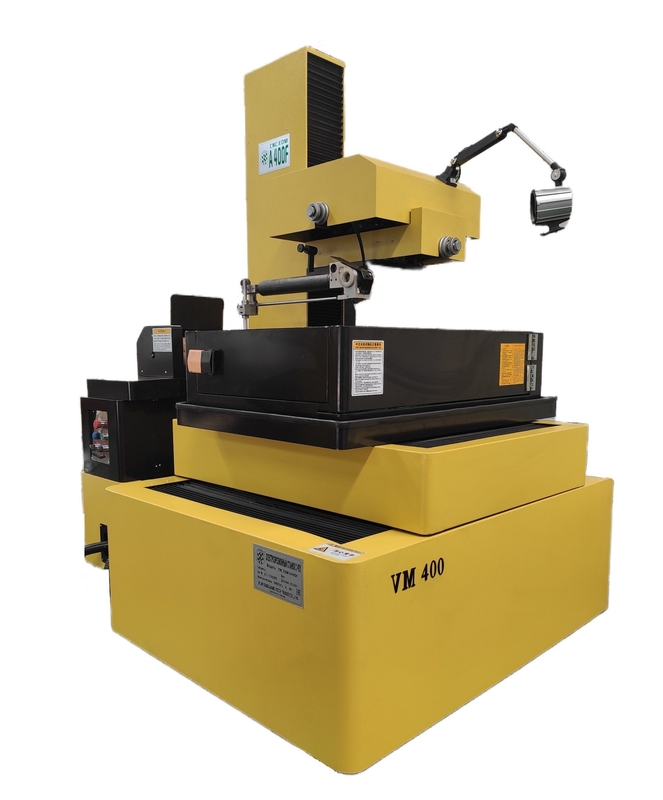 Advanced A400F Servo Motor CNC Wire Cut EDM Machine per elaborazioni ad alta precisione
