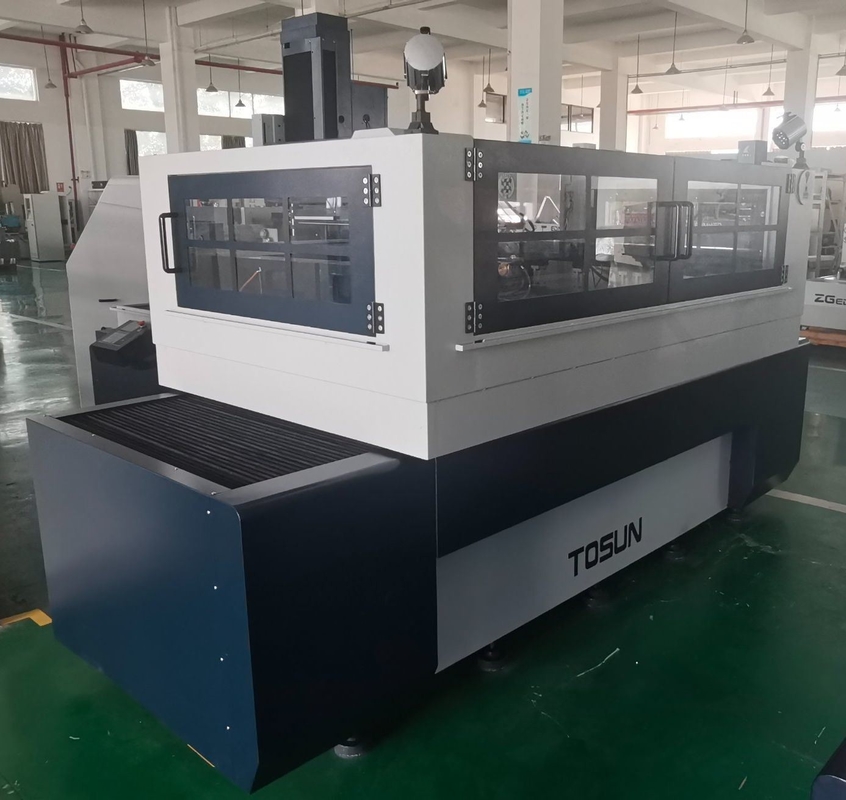 Macchina EDM per taglio di filo CNC Dk77120 per taglio metallico di precisione
